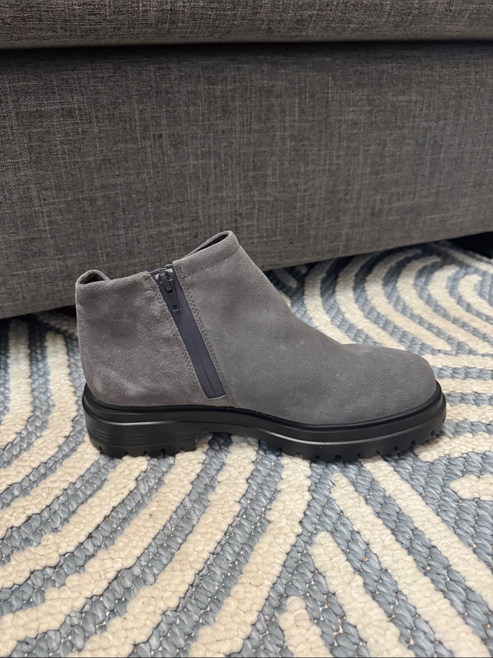 Vaneli Mariel Gray Suede Lug Sole Ankle Booties Women's 9.5 M NWOT - Picture 4 of 9